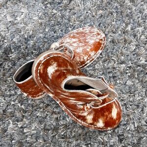 Uwezo Men's Brown/White Cowhide Lace Up  Chukka Boots Size 6